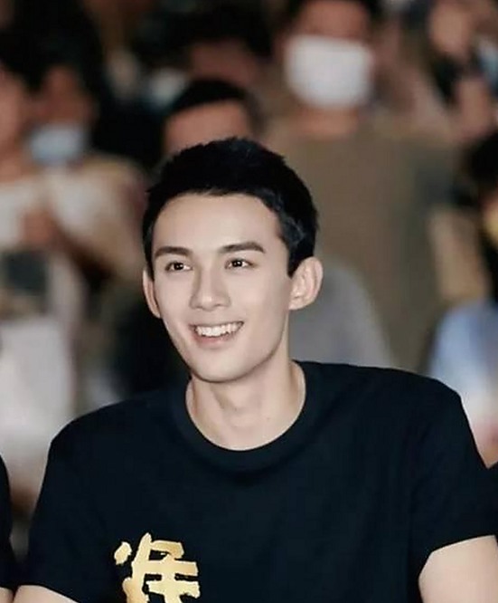 五大女星风波解析：娱乐圈那些鲜为人知的幕后故事