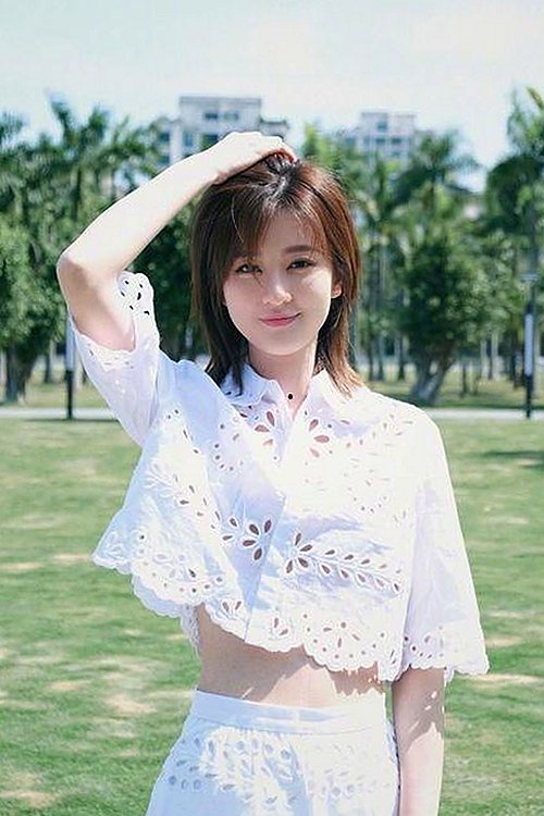 多多娱乐突然变调？网友热议背后隐藏的真相