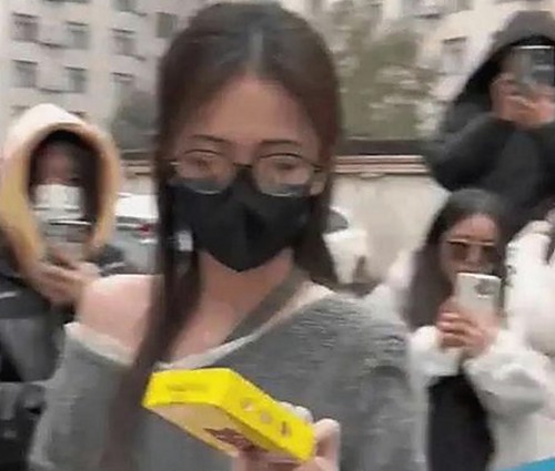 从娱乐圈到暗市：明星背后不为人知的秘密大曝光